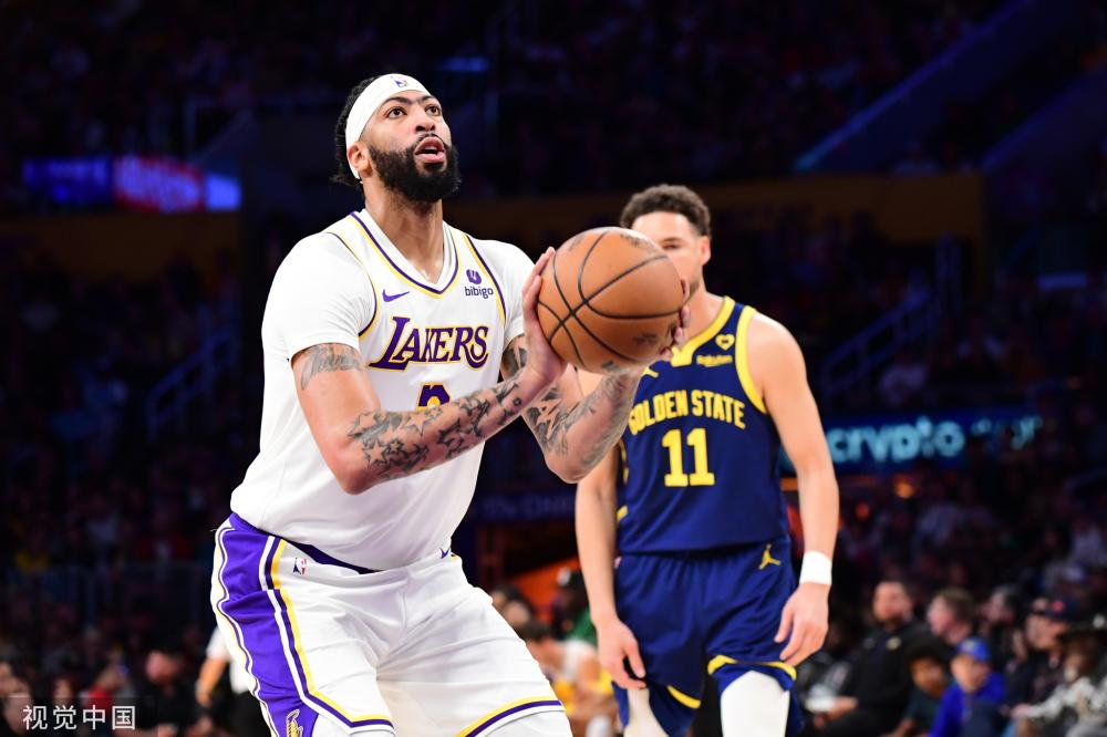 效力于阿贾 效力于阿贾